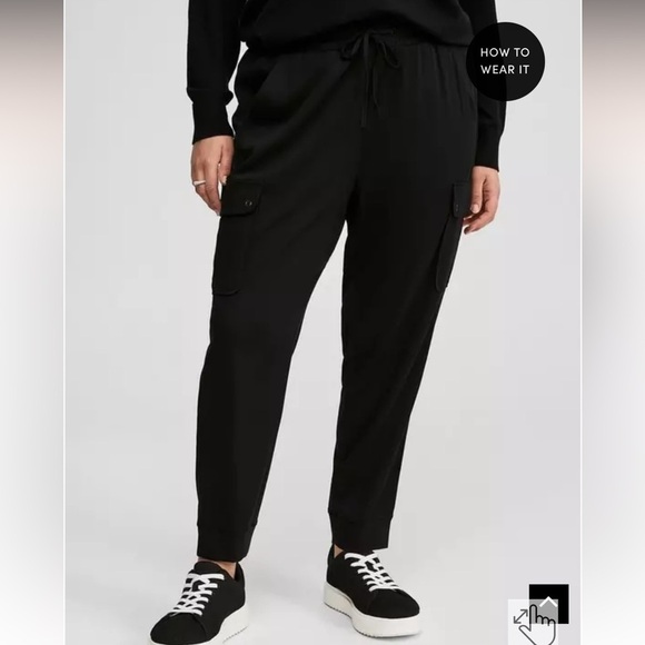 Torrid Relaxed Fit Jogger Stretch Challis Mid-Rise Cargo Pocket Pant size 1X - Picture 2 of 10